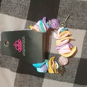 🐚6/$10 Pastel rainbow shell with silver key and heart paparazzi bracelet